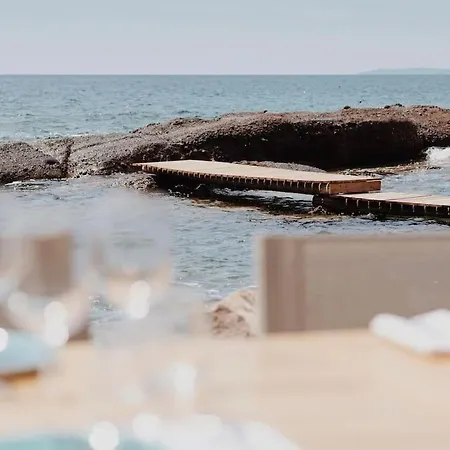 Bastidon Boulouris Bord De Mer *